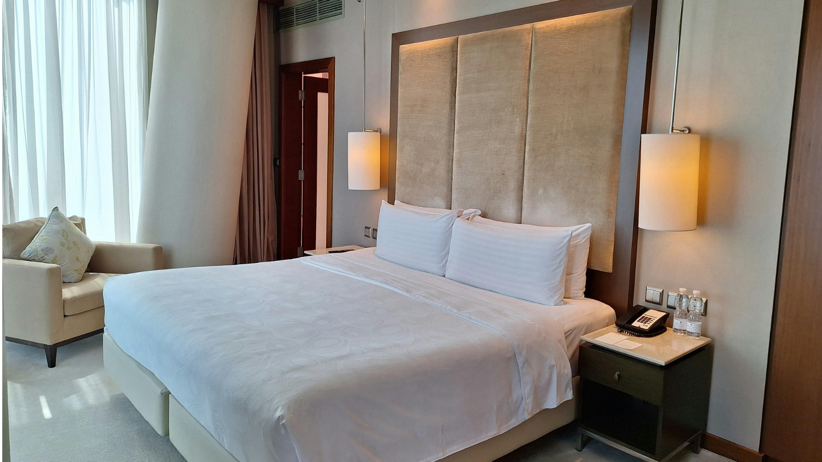 מלונות במרכז