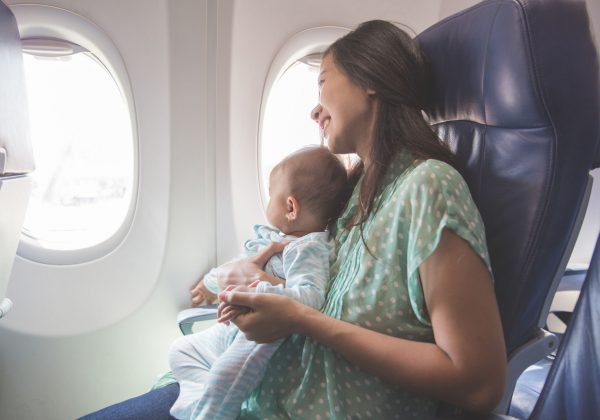 מה אורזים כשטסים לטיול בחו"ל עם תינוק?